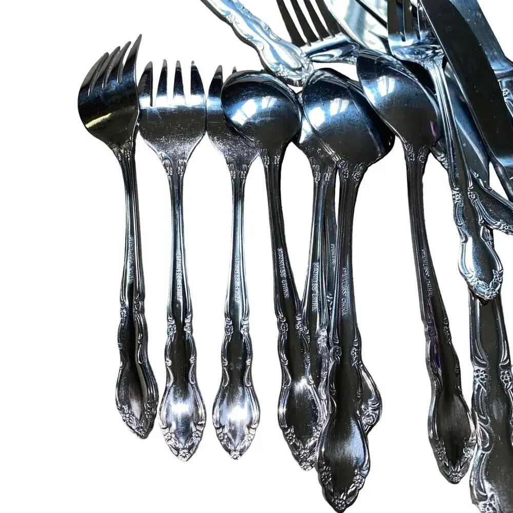 Oneida Vintage Stainless Steel 17 piece assorted flatware cutlery set
